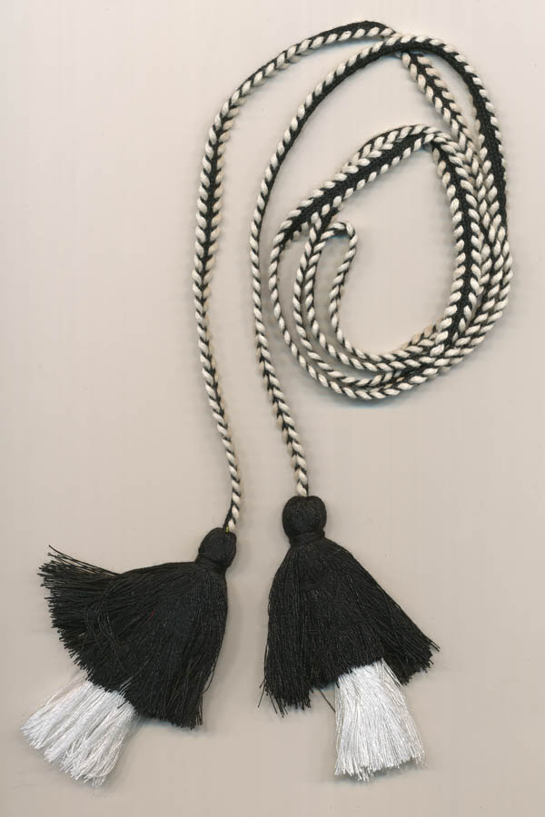 <font color="red">IN STOCK</font><br>45" Len Cotton Cord With Two 2" Tassels-Black/White