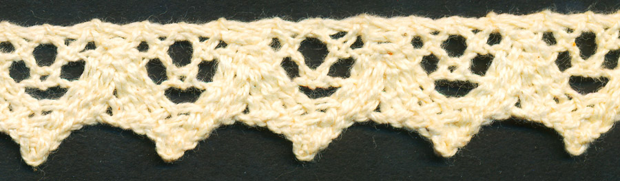 <font color="red">IN STOCK</font><br>9/16" Cotton Cluny Edge Crochet-Natural