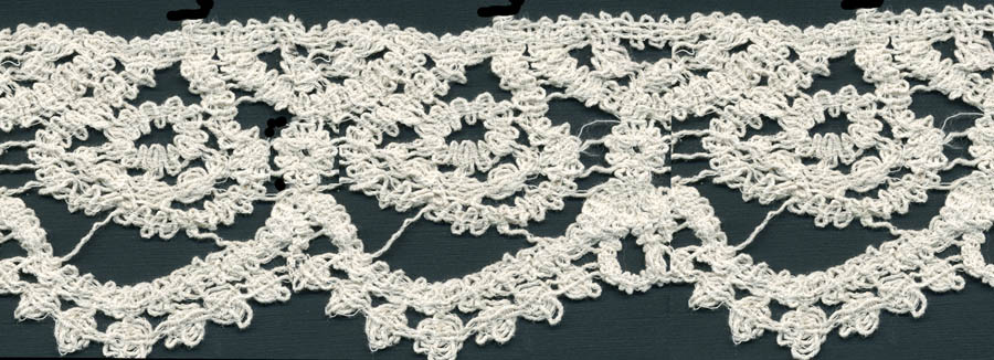 <font color="red">IN STOCK</font><br>4+1/2" Cotton Crochet Edge Lace-Natural