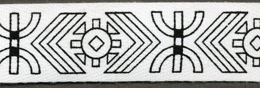 <font color="red">IN STOCK</font><br>7/8" Aztec Print Twill-Black White