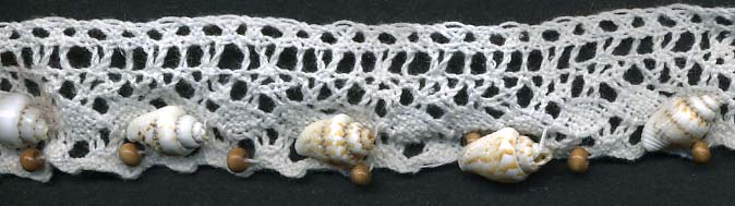 <font color="red">IN STOCK</font><br>1+1/4" Cotton Cluny Sea Shell Edge-White/Seashells