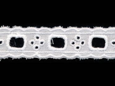 <font color="red">IN STOCK</font><br>7/8" Poly/Cotton Eyelet Beading (3/8" Beading)-White