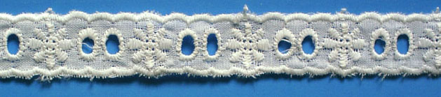 <font color="red">IN STOCK</font><br>3/4" Cotton Eyelet Beading-Ivory